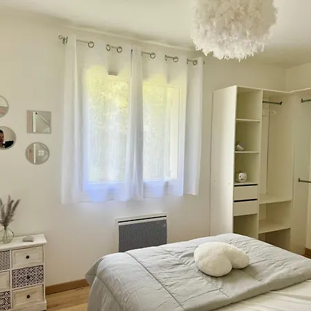 Caporizon -villa Pommier-6 Personnes-terrasse-jardin * Périgueux