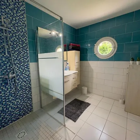 Caporizon -villa Pommier-6 Personnes-terrasse-jardin * Périgueux